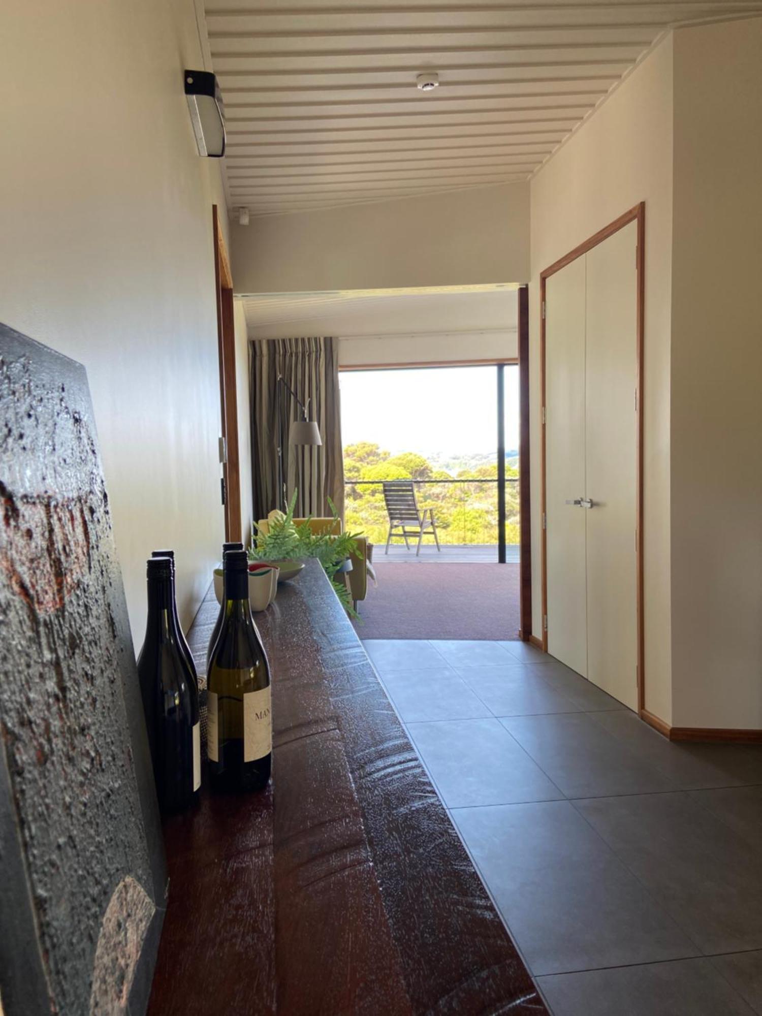 La Bodega Waiheke Island Ξενοδοχείο Surfdale Εξωτερικό φωτογραφία